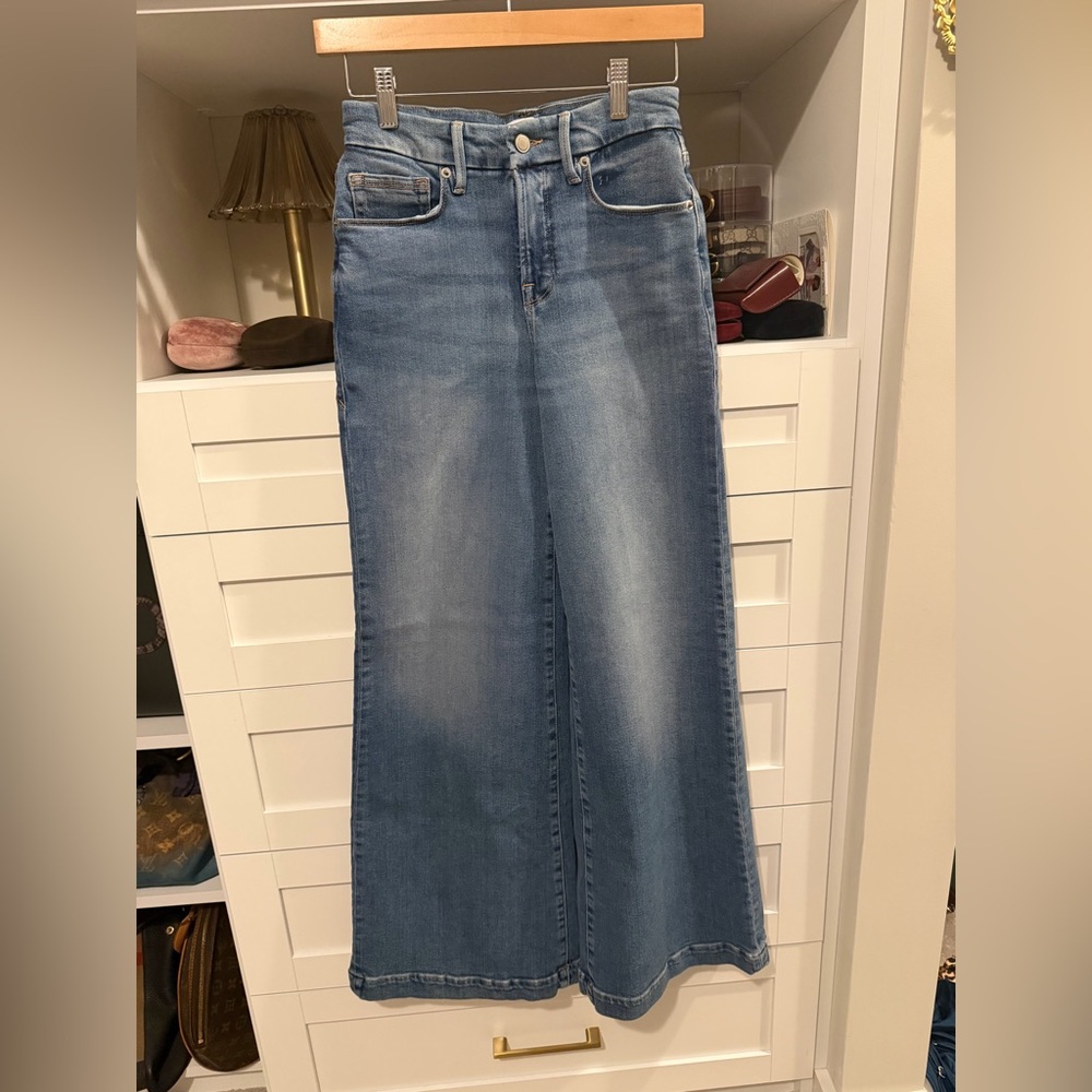 Good American High-Rise Petite Palazzo Jeans - Picture 5 of 9
